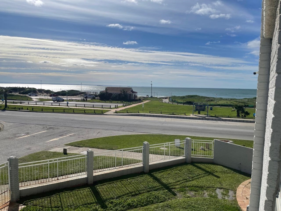 1 Bedroom Property for Sale in Summerstrand Eastern Cape